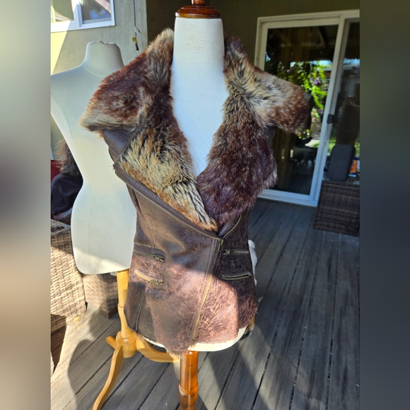 Members Only Brown Faux Leather Moto Vest w/ Faux Fur Collar XS - Picture 1 of 10